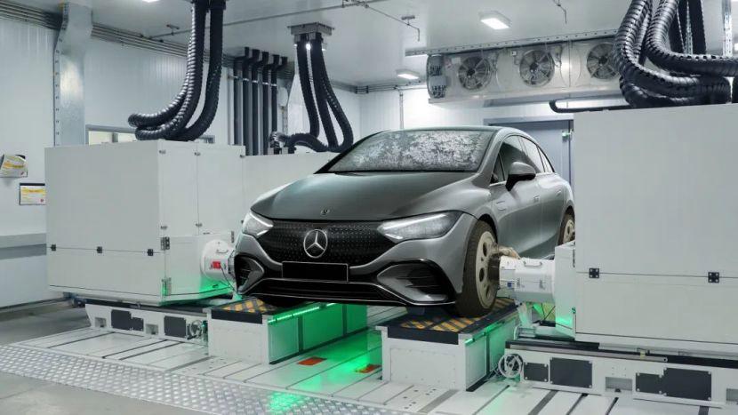 梅赛德斯-奔驰扩大在华研发规模，与中国政府和企业合作推动智能网联汽车发展