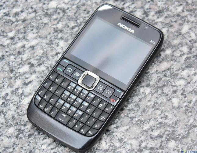 诺基亚E63：一款功能丰富的智能手机，软件安装指南及常用推荐